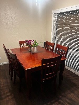 Beautiful family dining table with 6 chairs 3