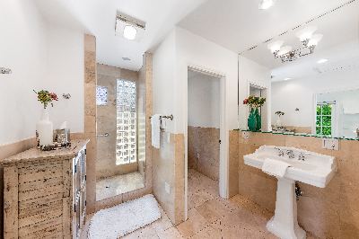 Immaculate Private Pool Cabana: 8-min bike ride from Stanford Campus 3