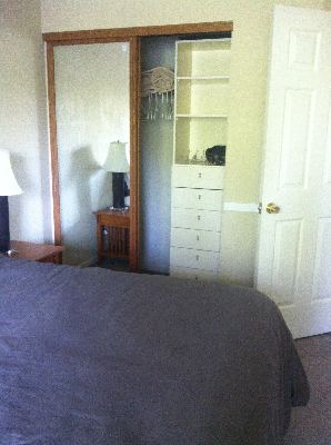 Large Sunny Room in Redwood City - Ideal for Postdocs, Researchers and Visiting Scholars 2
