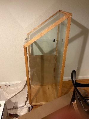 Free glass display cases 3
