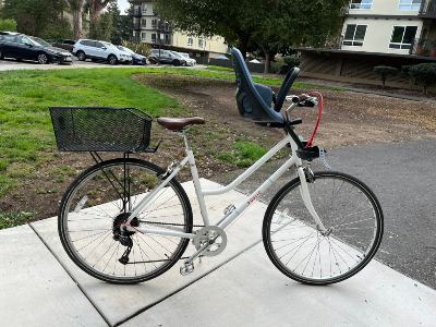 Public Bike with Thule Front seat and rear basket 1