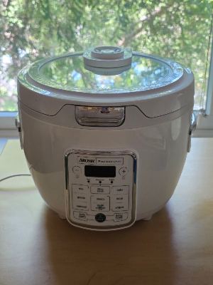 Rice cooker, Iron, Pan, plates 1