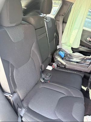 2015 Jeep SUV Cherokee Latitude 2.4L 85,000 miles only– $7900 4