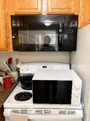 IKEA TILLREDA Microwave – Excellent Condition” 2