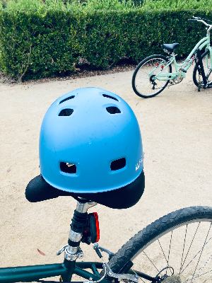Sale- Helmet and Bike Lock - Need to go today 2