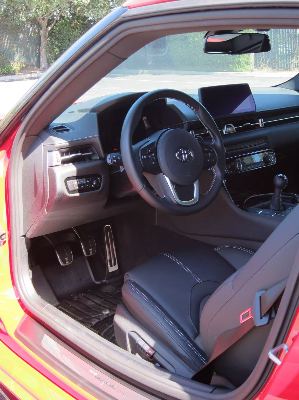 2026 Toyota Supra 3.0 Premium MT, 1098 miles, one-owner 3