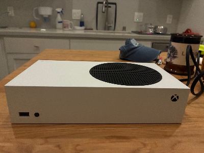 Xbox Series S and Nebula Cosmos Projector - Both in great condition (sold together or separately) 1