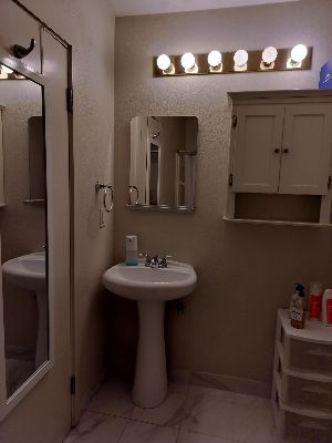 Furnished Master Suite for Sublet (9 Minutes from campus) 2