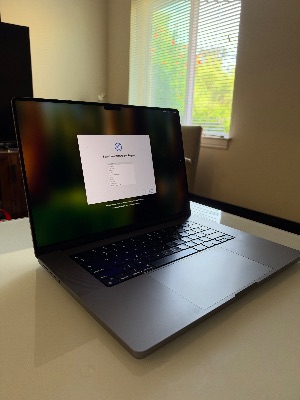 2021 16” MacBook Pro M1 Pro - 16GB / 1TB 2