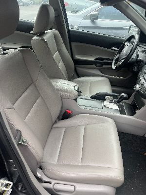 2012 HONDA Accord LX 56k miles 4
