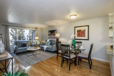 Looking for a male roommate in a 2B2B in Redwood City 1