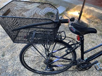 GREAT GIANT ESCAPE W READY TO RIDE BIKE WITH ACCESSORIES 2