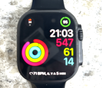 Apple Watch Ultra 3 (49mm, Black Titanium, GPS + Cellular), 100% battery health, complete box 3