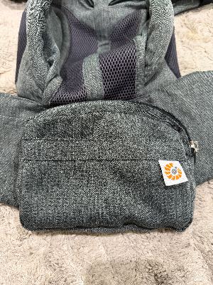 Like New Ergo Baby Carrier 3