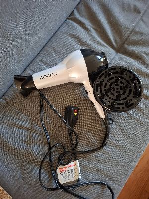 Revlon Shine Booster Hair Dryer 1