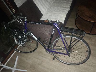Trek 2300 Composite Road Bike — $99 (needs saddle + seatpost work) 1