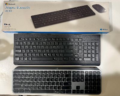 Multiple Keyboards (Apple/logitech) 2