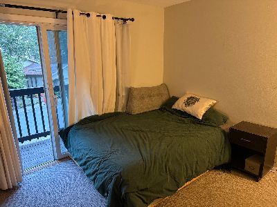 Room in spacious Ladera postdoc house, only 10 minutes to campus, available now! 4