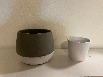 Ceramic plant pots 1
