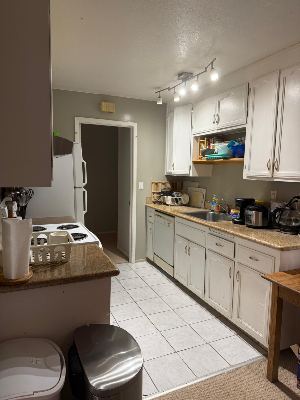 Private bedroom in an apt. near downtown Mountain View (Female Only) | Available 11/01 2