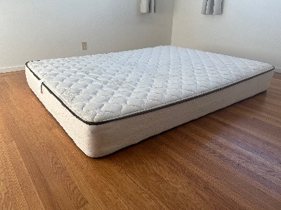 Queen mattress, might be able to deliver 1