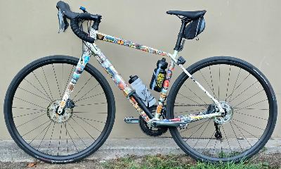 Road Bike Felt VR 40 size 54 2024 + helmet specialized, shimano M520 pedals, lights, etc 2