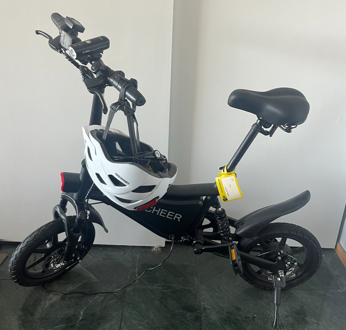 Barely used E-Bike/Helmet/Bike Light for Sale 1